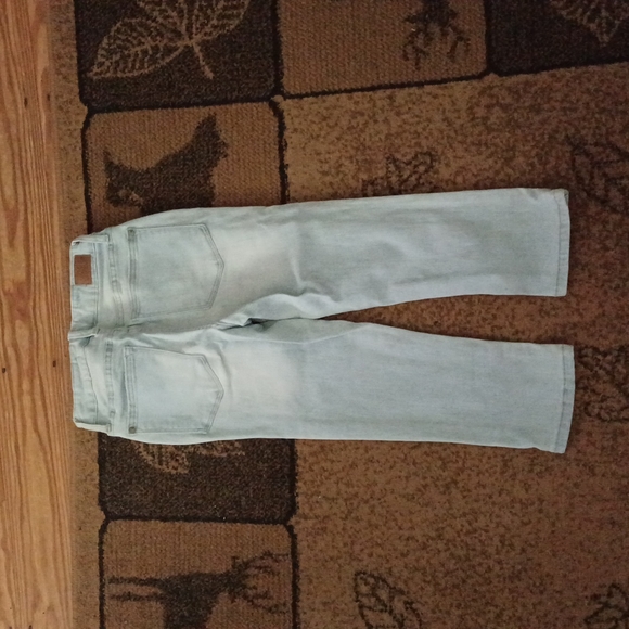 Jean - Picture 2 of 4